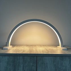 Halo Crescent Led Desk Lamp - base de travail 76cm dont 65 utiles